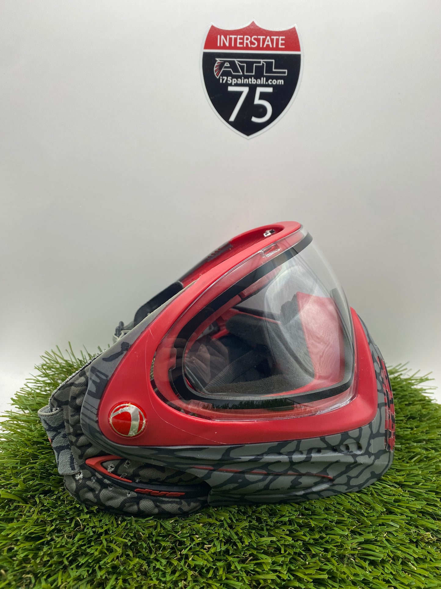 Skinned Red i4