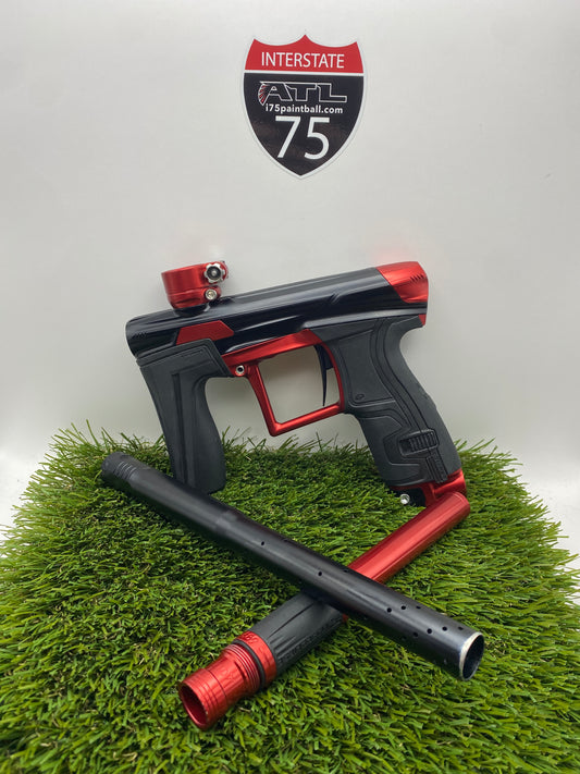 Black Red Geo4