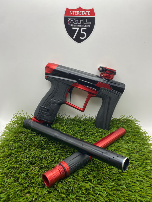 Black Red Geo4