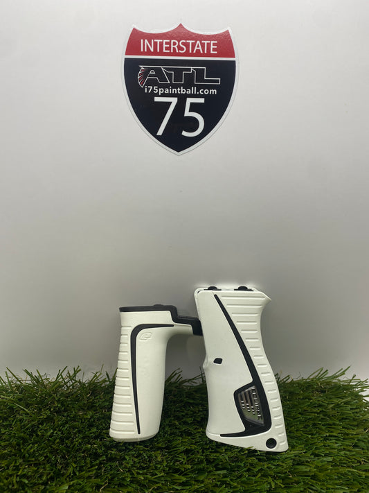 White 180R Grips