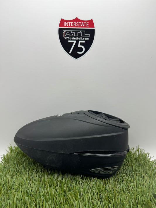 Black R2