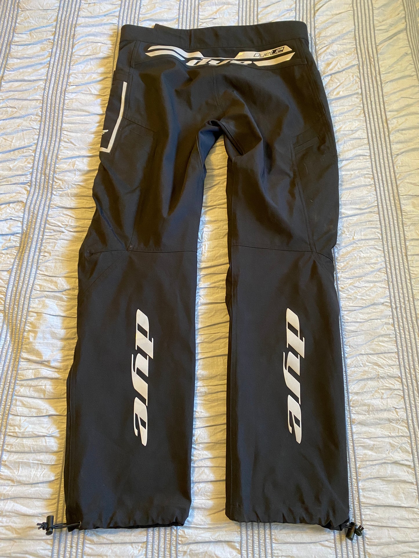 M Dye Carbon Pants