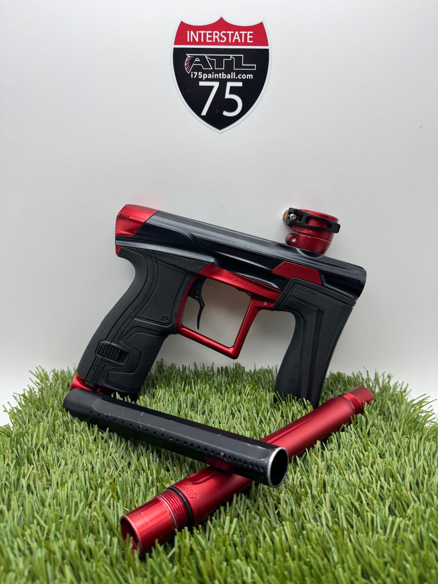 Black Red Geo4