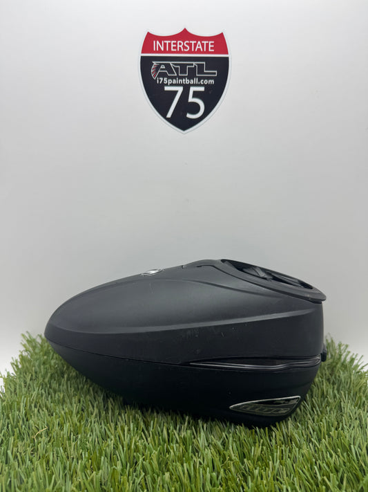 Black R2