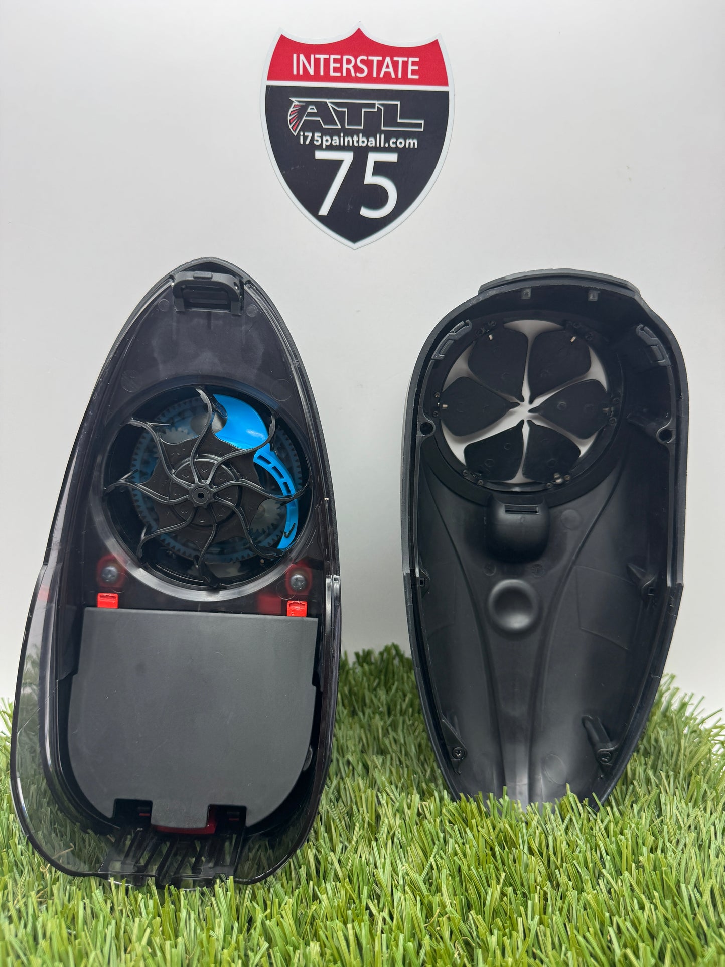 Black R2