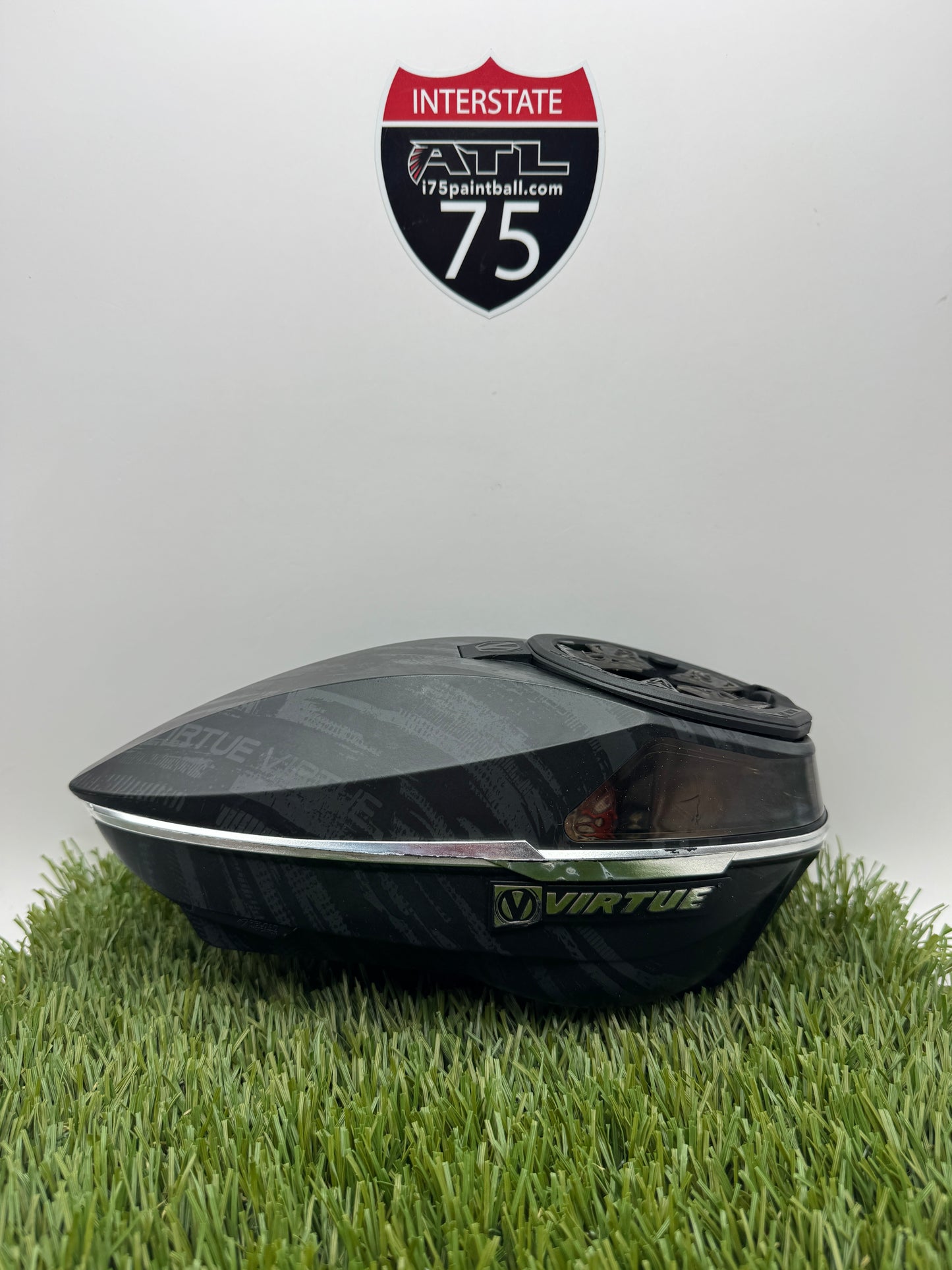 Graphic Black Spire 4