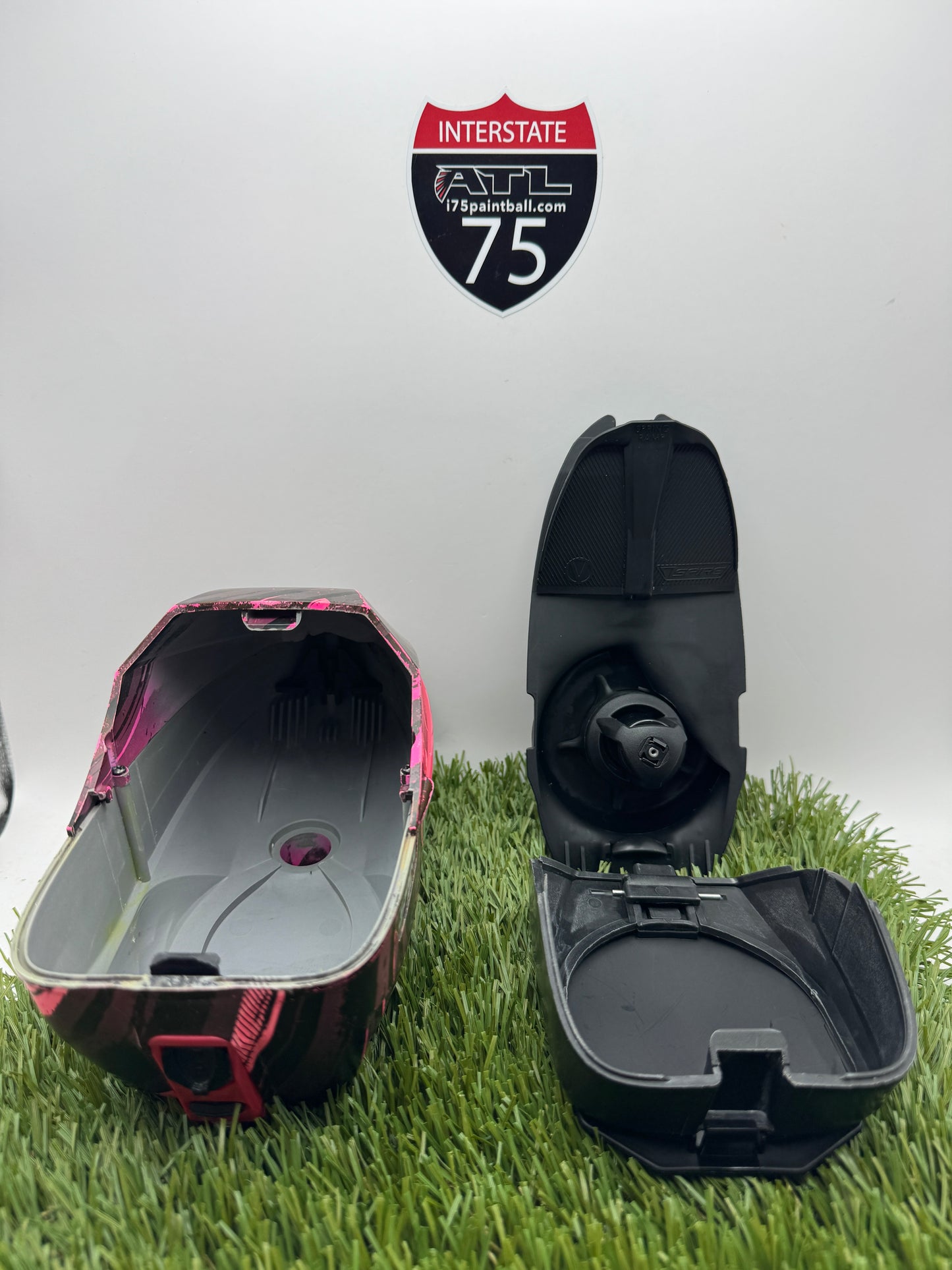 Graphic Pink Spire 260