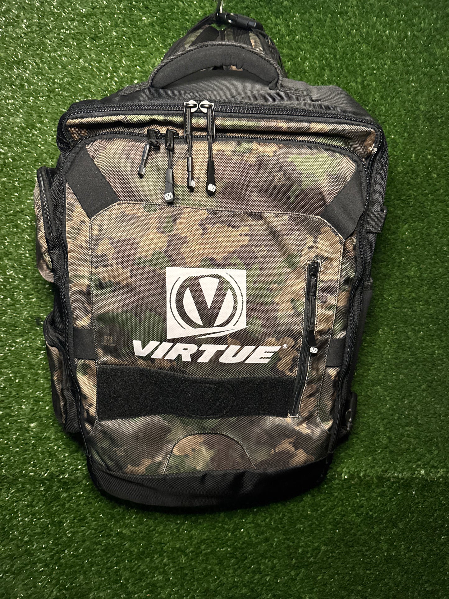 Camo Virtue Gambler Backpack Gearbag