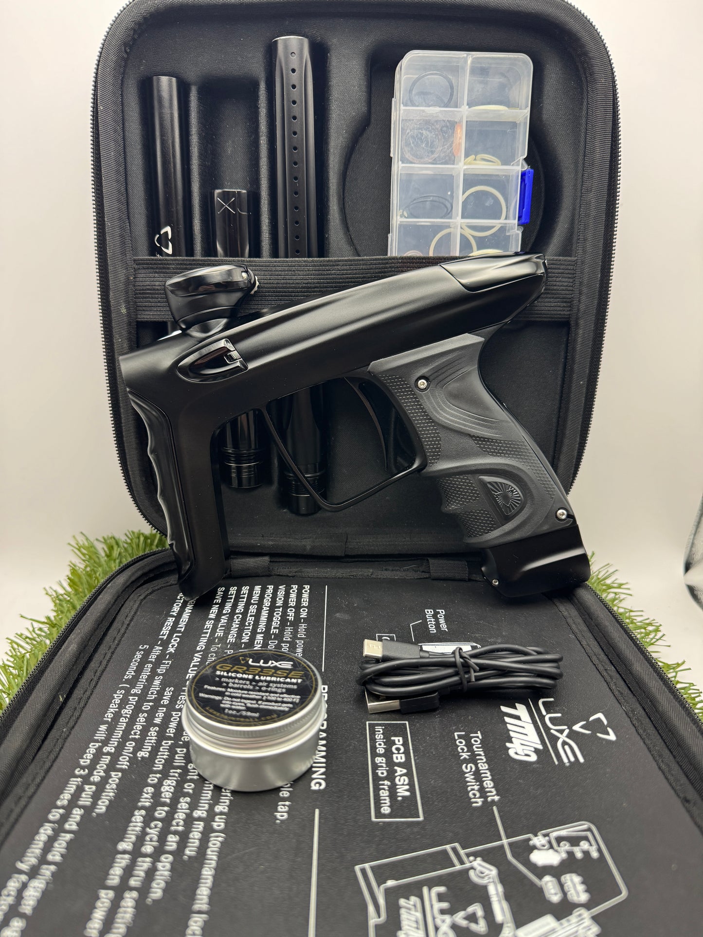 Black TM40